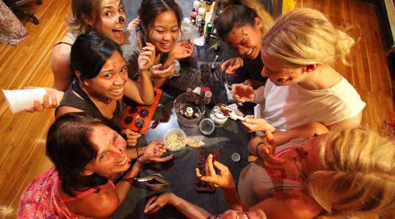 Raw Chocolate Making Class
